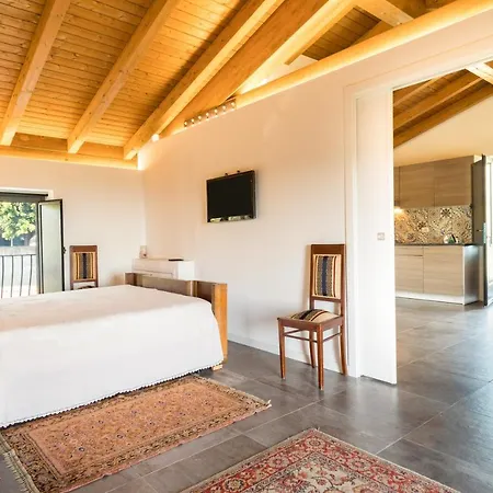 Oliva Ecofriendly Villa Aci Catena